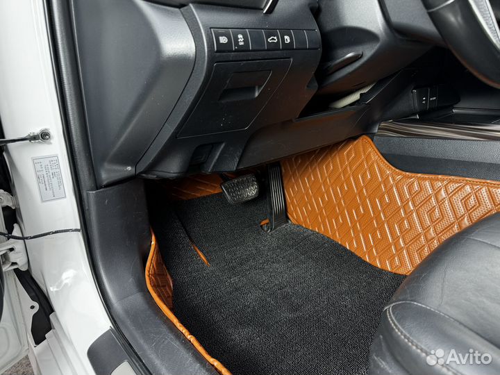 Автомобильные коврики из экокожи