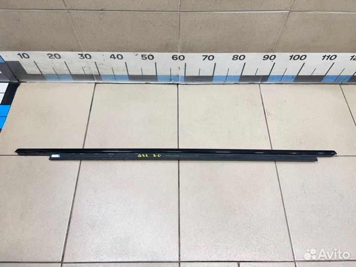 Накладка стекла двери задняя левая Bmw 6-Serie Gt