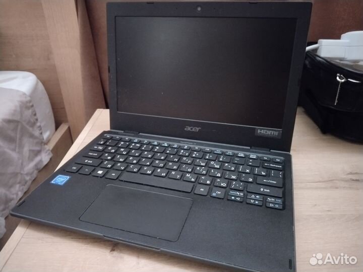 Acer travelmate b1