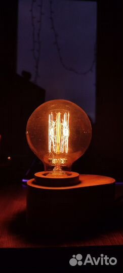 Оригинальная лампа из дерева