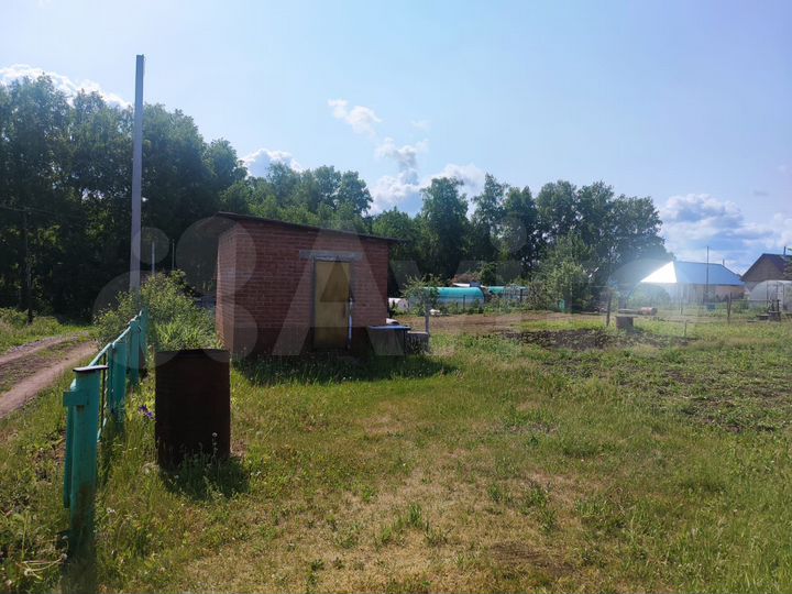 Дача 15 м² на участке 6 сот.