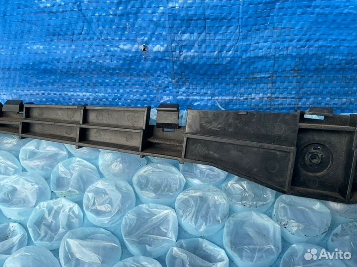 Кронштейн / крепление бампера передний левый Acura