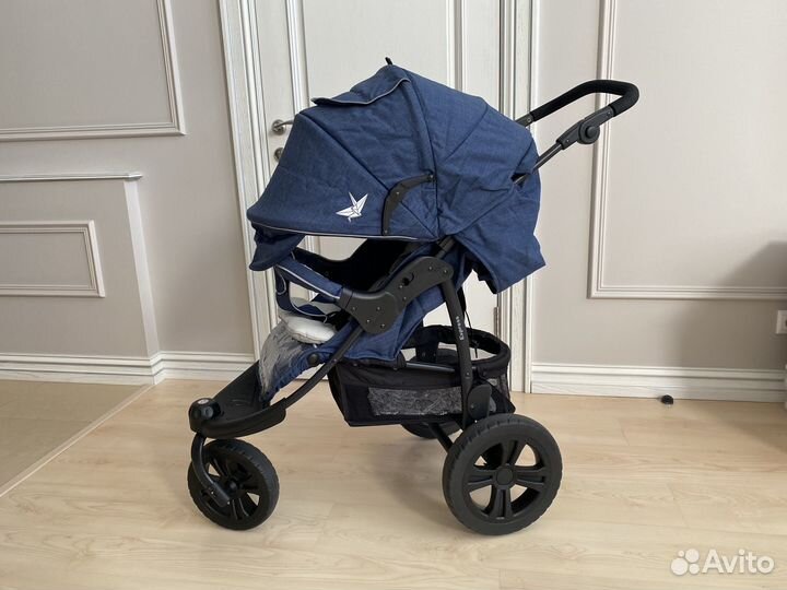 Продам прогулочную коляску Express