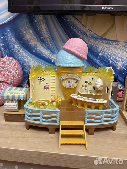 Кафе-мороженое Селивания Фемили