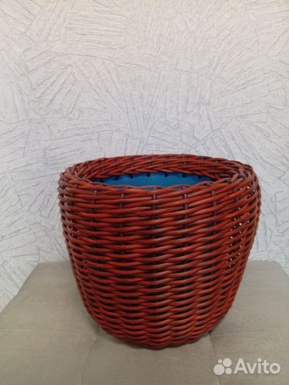 Кашпо из ротанга