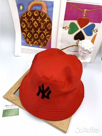 Панама NY двухсторонняя черно-красная (1011)