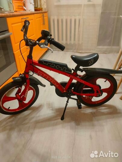 Детский велосипед 16