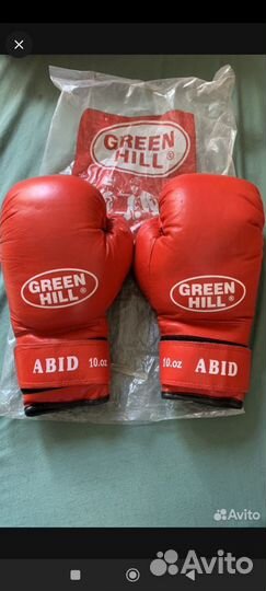 Боксерские перчатки 10 oz green hill