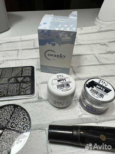 Для дизайна ногтей