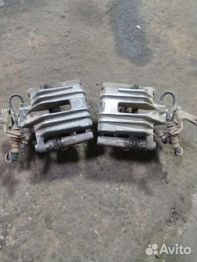 Супорт шкода октавия (А5-1Z) 2004-2013. 1к0615424м