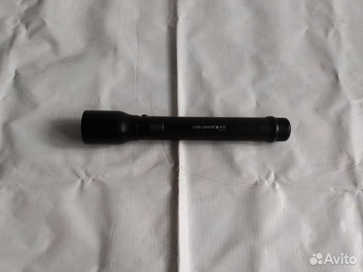 Cветодиодный фонарь LED lenser P17