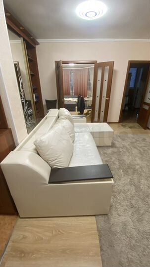 3-к. квартира, 95 м², 2/15 эт.