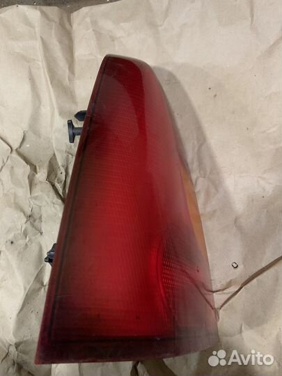 Renault logan1 левый фонарь