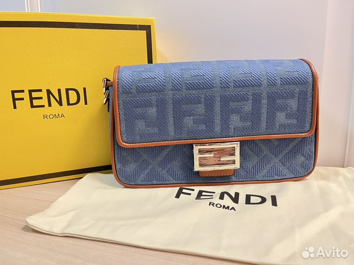 Женская сумка Fendi