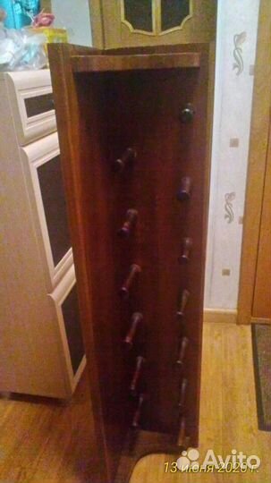 Вешалка настенная в прихожую