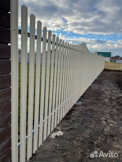 Штакетник металлический Установка забора