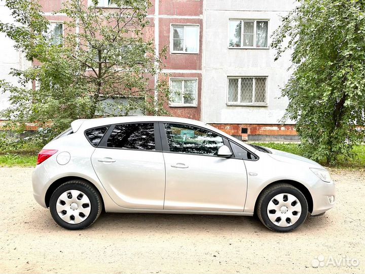 Opel Astra 1.4 МТ, 2012, 127 500 км