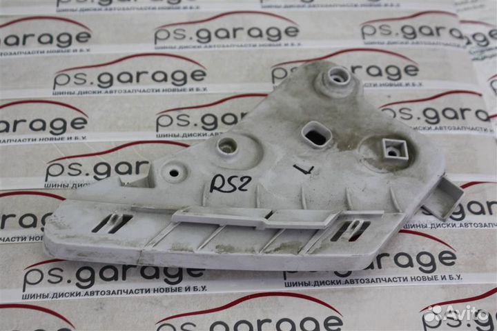 Кронштейн фар левый Nissan Pathfinder R52