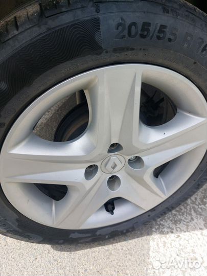 Колпаки на Renault Sandero Stepway r16