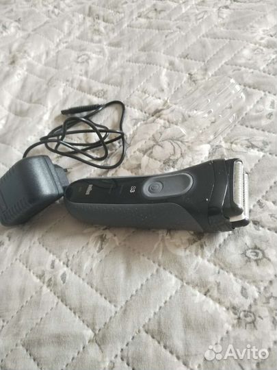 Продам бритву braun 3000s