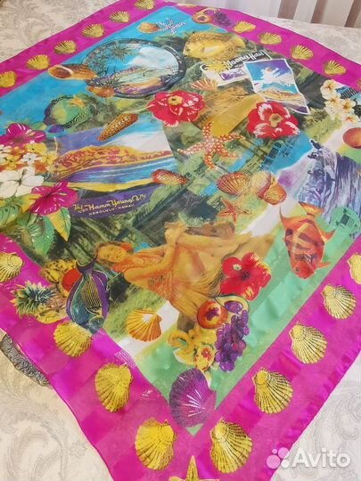 Яркий тонкий платок Италия