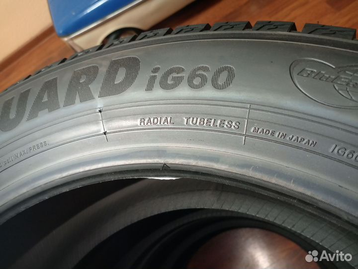 Yokohama Ice Guard IG60 215/55 R18 99Q