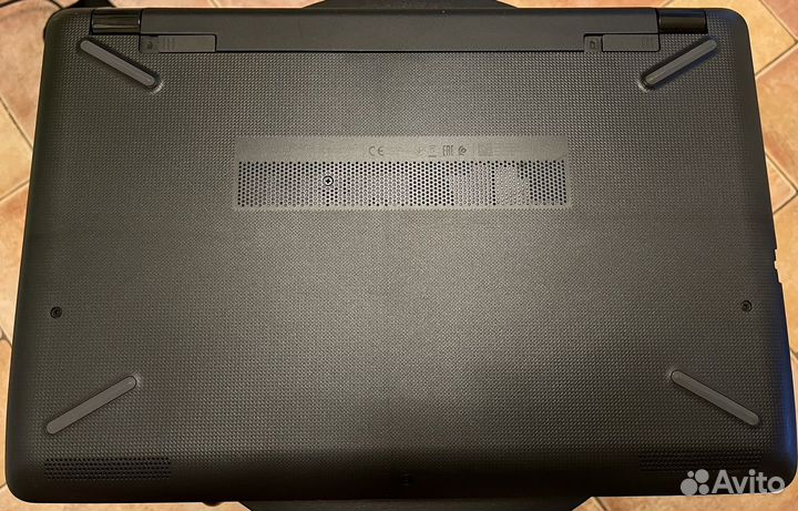Новый ноутбук HP 15“ TPN-C129 15-ra003ur