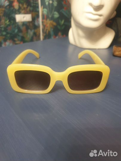 Солнцезащитные очки hm