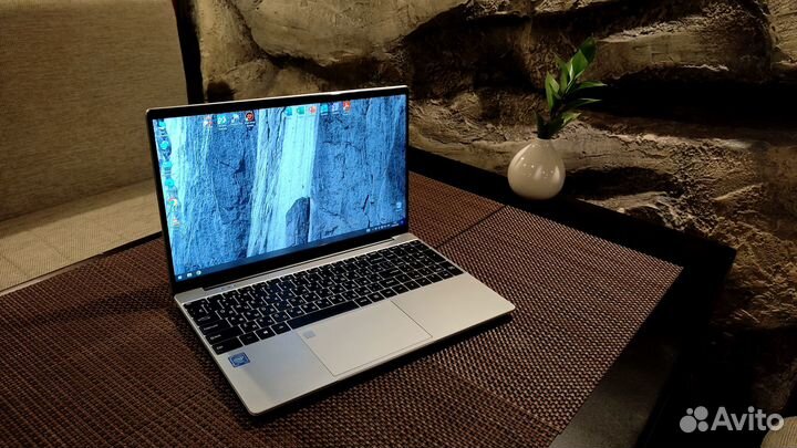 Ноутбук в пленках (16гб+SSD M2) IPS 15.6