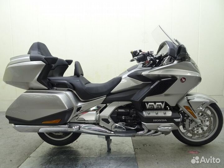 Honda GL 1800 Gold Wing Tour DCT