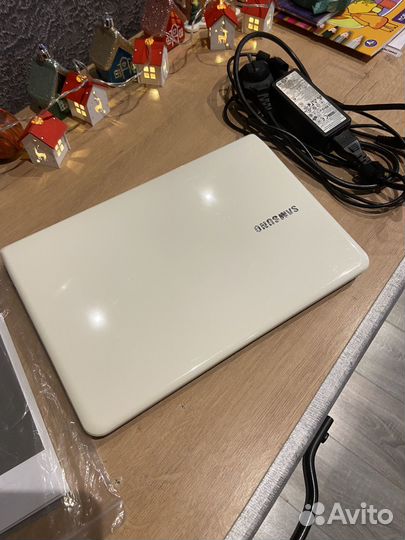 Нетбук samsung np nc110