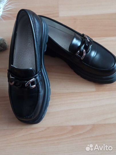 Лоферы для девочки, 33 размер