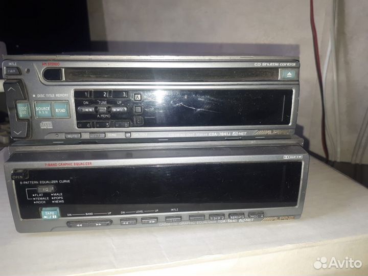 Автомагнитолы Alpine TDA-5641 и CDA-7841J