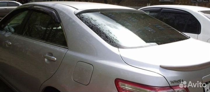 Козырек спойлер заднего стекла Camry 40
