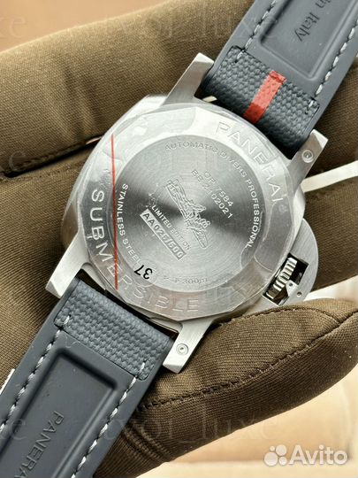 Часы Panerai PAM1579 submersible luna rossa 42MM