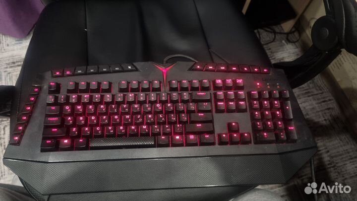 Игровая клавиатура lenovo Y