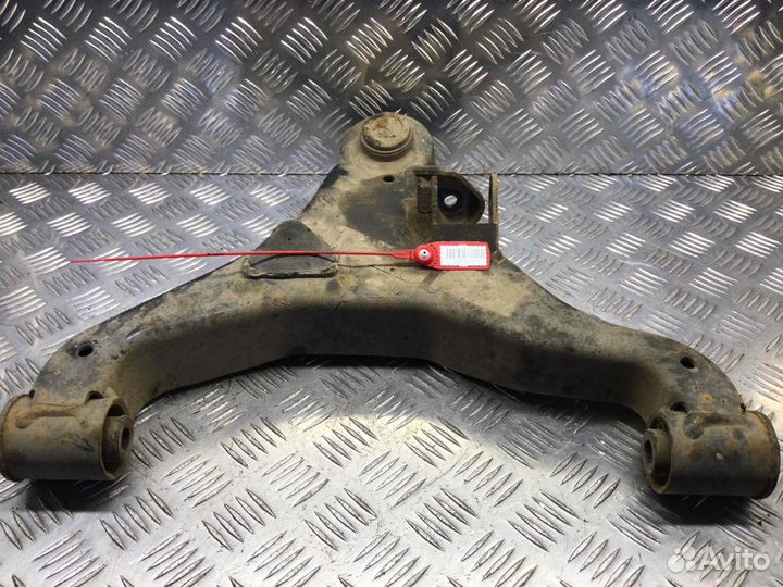 Рычаг передний левый Nissan Navara 54501EB300 YD25