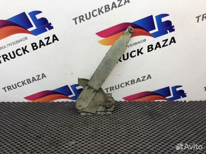 Стеклоподъемник механический левый Daf LF