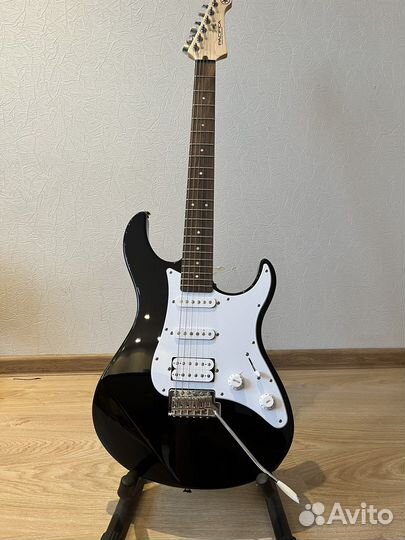 Электрогитара yamaha pacifica 112j