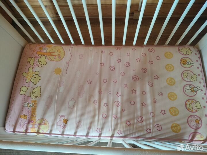 Детская кроватка