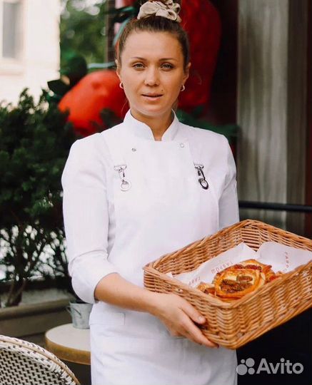 Кондитер в бистро 
