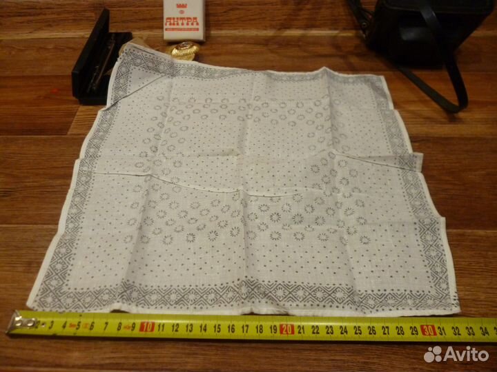 Мужской носовой платок,1982