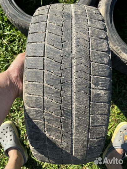 Bridgestone Blizzak VRX 215/45 R17 87Q