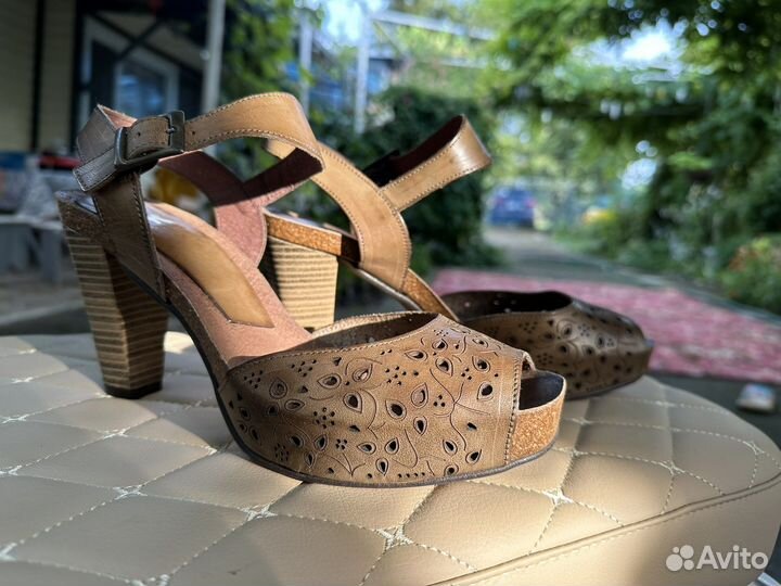 Босоножки женские 39 размер натуральная кожа