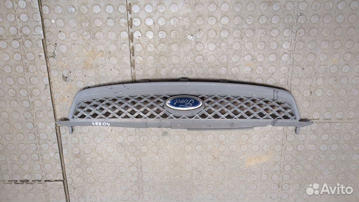 Решетка радиатора Ford Fiesta