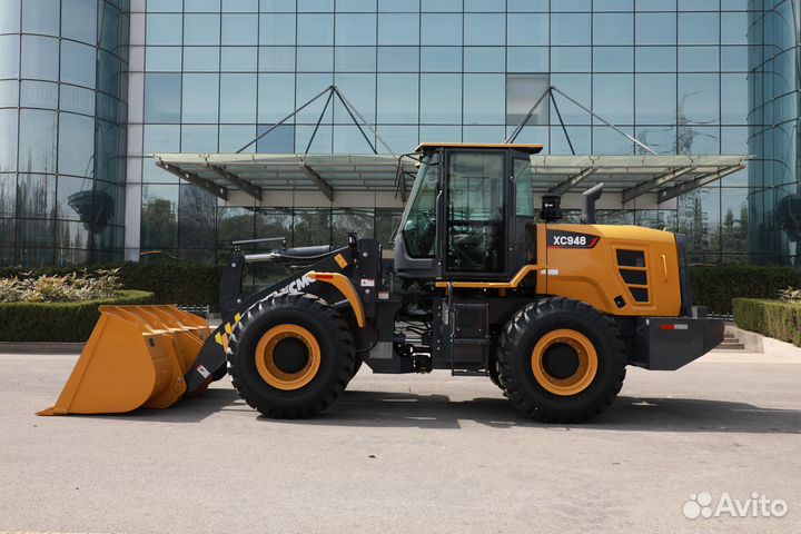 Фронтальный погрузчик XCMG XC948, 2023