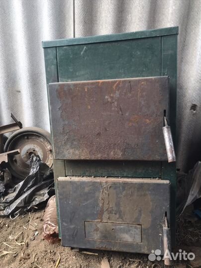 Котел отопительный дровенной (угольный)