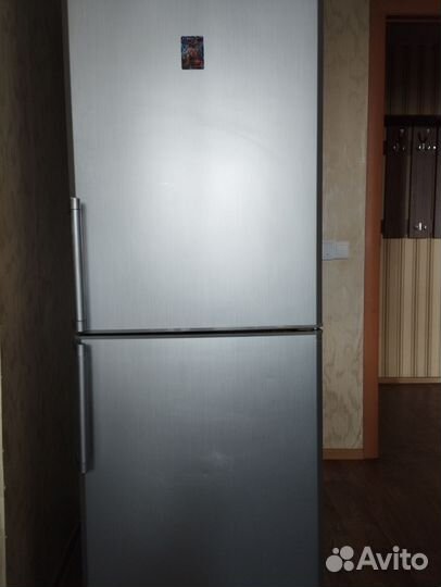 Холодильник samsung