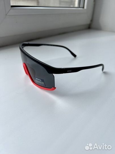 Продам спортивные солнцезащитные очки Invu