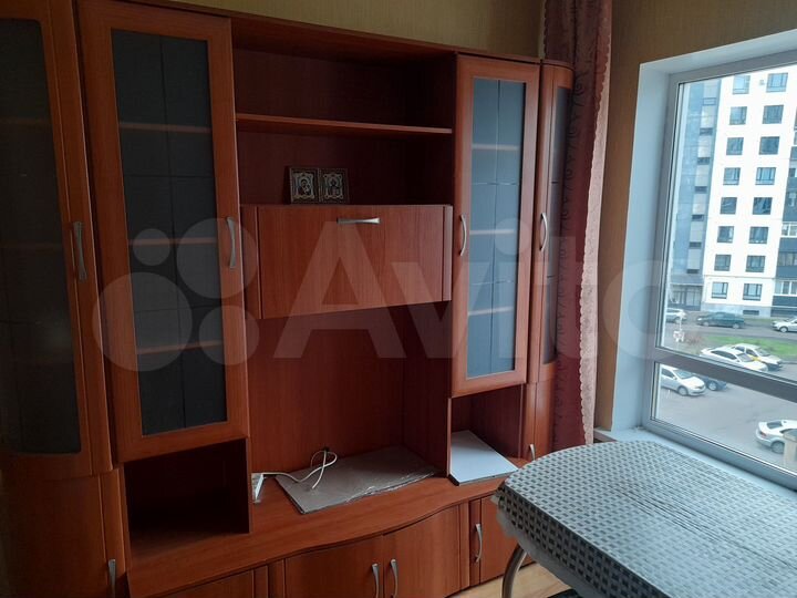 2-к. квартира, 54 м², 4/10 эт.